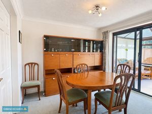 Dining room- click for photo gallery